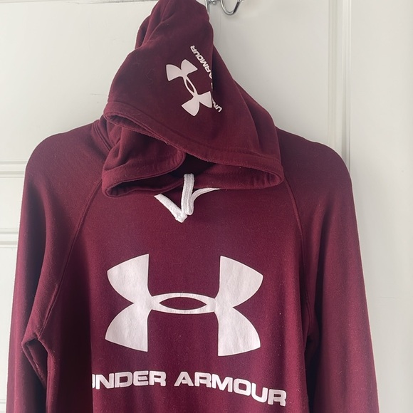 Under Armour Burgundy Long Sweater Hoodie Size  Small - Picture 1 of 10